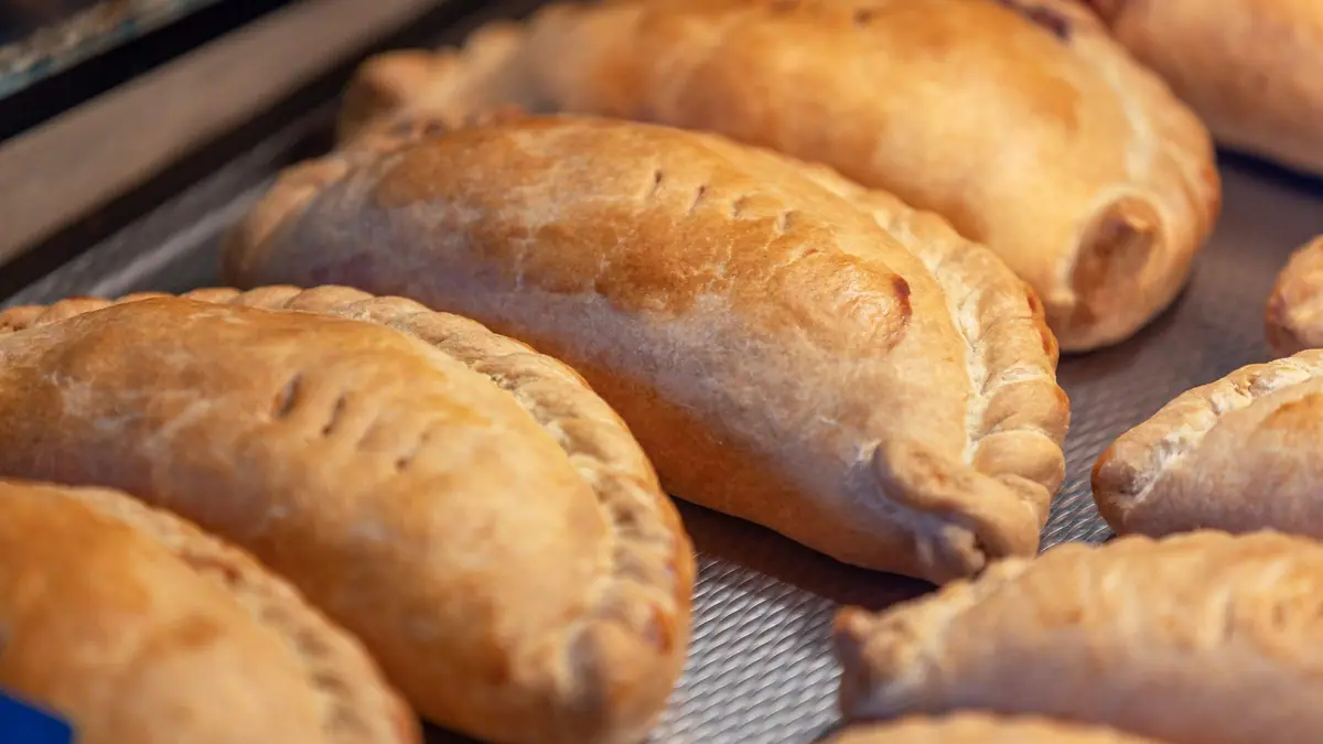 Malcolm Barnecutt – bakery in Bodmin town centre
